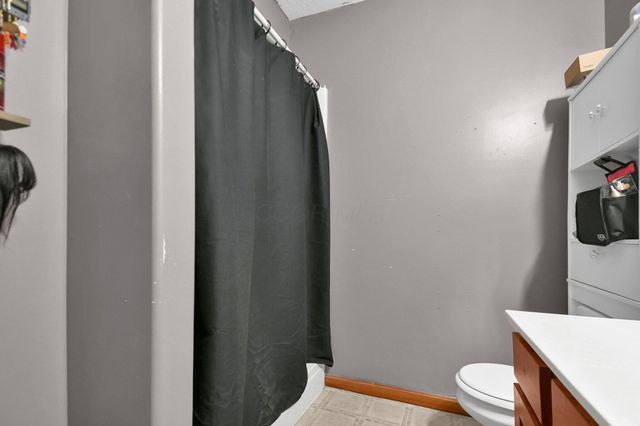 499 Glenmonte Drive, Howard, OH 43028