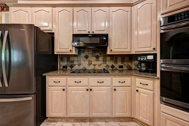 6608 Barclay Lane, Garland, TX 75044