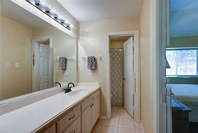6608 Barclay Lane, Garland, TX 75044