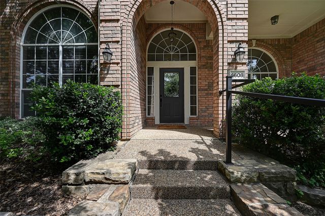 6608 Barclay Lane, Garland, TX 75044