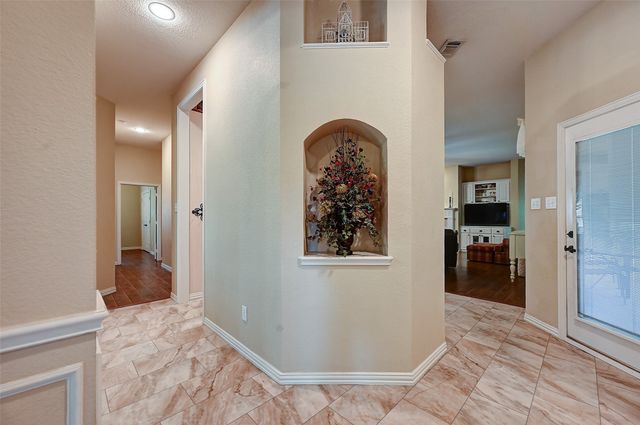 6608 Barclay Lane, Garland, TX 75044