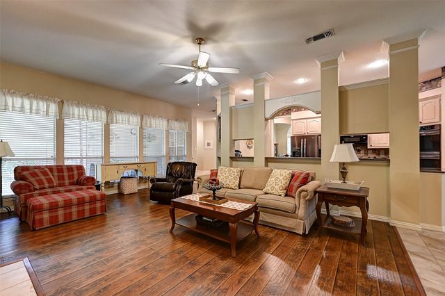 6608 Barclay Lane, Garland, TX 75044