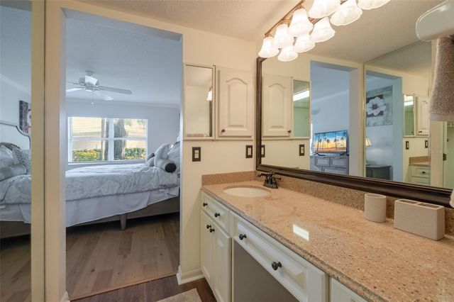 5609 SHEFFIELD GREENE CIRCLE 47, Sarasota, FL 34235