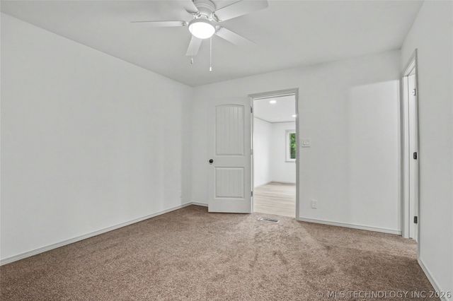 1525 E Valley View Road, Sapulpa, OK 74066