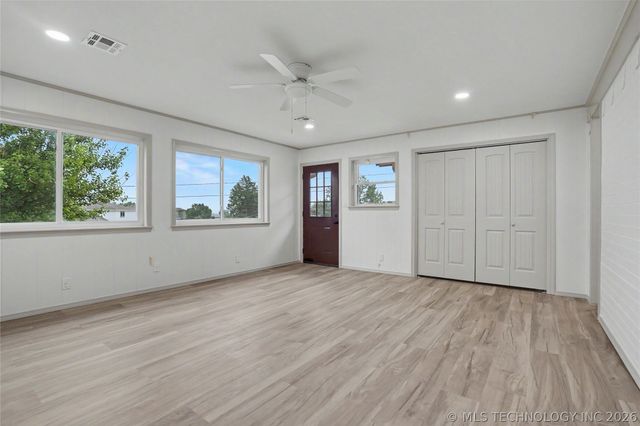 1525 E Valley View Road, Sapulpa, OK 74066