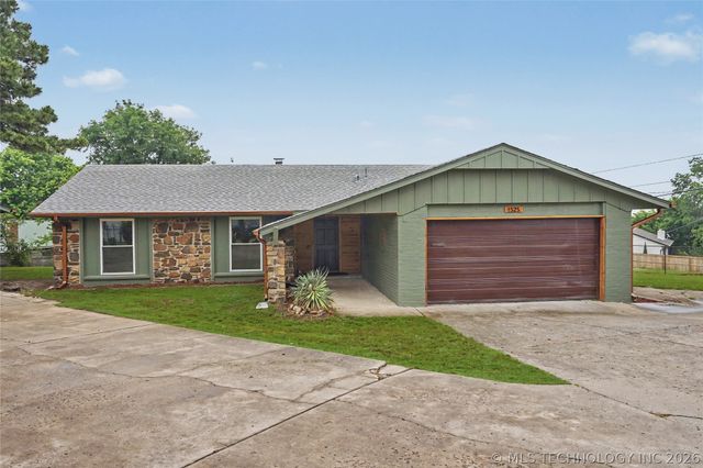 1525 E Valley View Road, Sapulpa, OK 74066