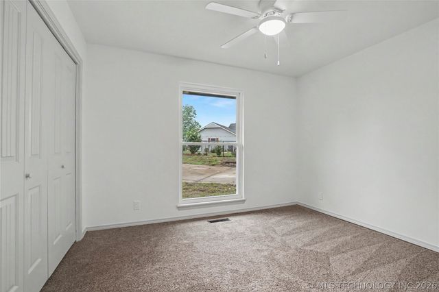 1525 E Valley View Road, Sapulpa, OK 74066