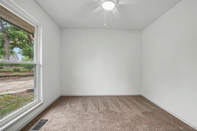 1525 E Valley View Road, Sapulpa, OK 74066