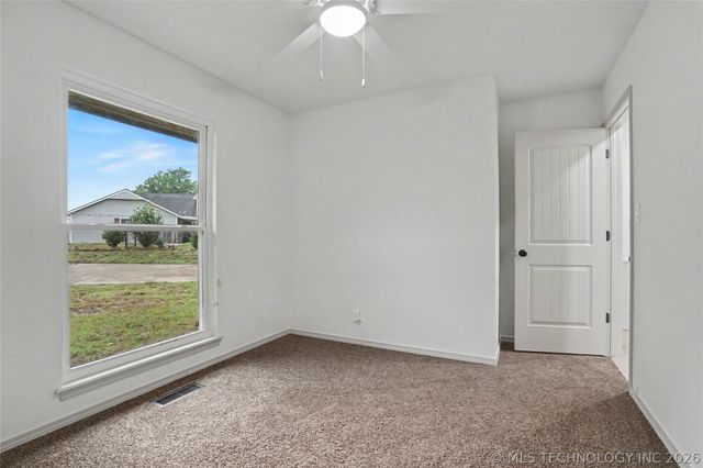 1525 E Valley View Road, Sapulpa, OK 74066