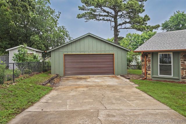 1525 E Valley View Road, Sapulpa, OK 74066