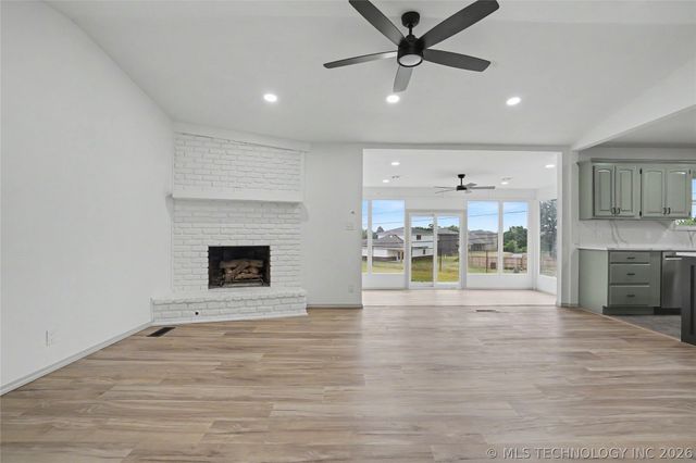 1525 E Valley View Road, Sapulpa, OK 74066
