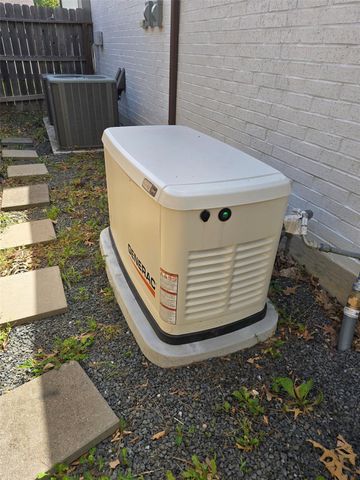 17464 Chestnut Cove Drive, Conroe, TX 77302