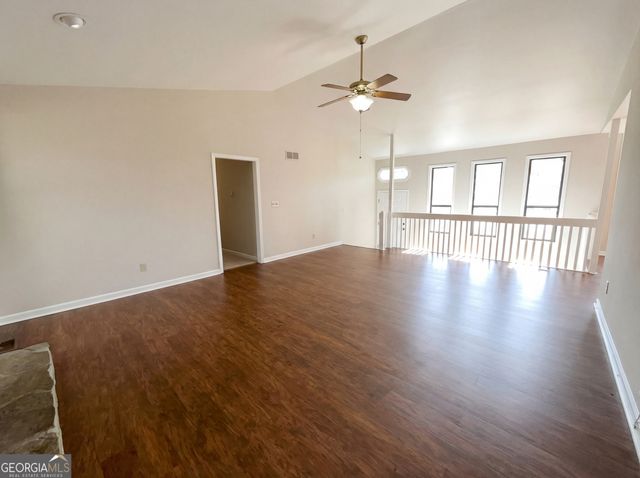 2907 Emerald Lane, Acworth, GA 30102