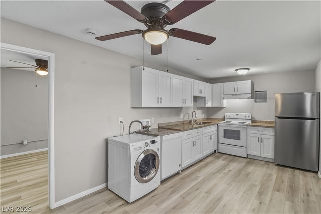 1301 East Ogden Avenue E, Las Vegas, NV 89101