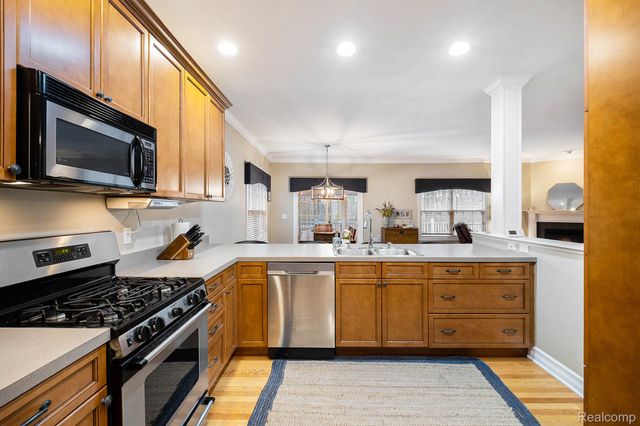 6382 Acorn Way, Fenton Charter Township, MI 48451