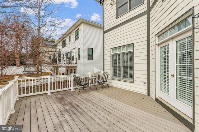 2500 12TH ST N, Arlington, VA 22201