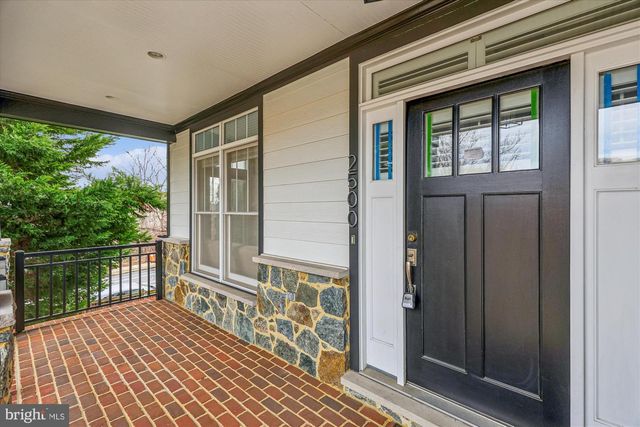 2500 12TH ST N, Arlington, VA 22201