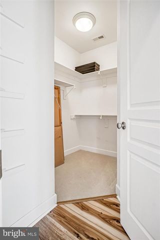 2500 12TH ST N, Arlington, VA 22201