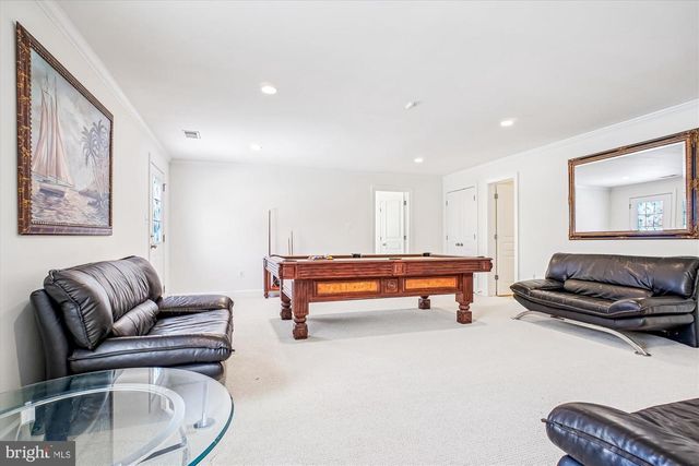 2500 12TH ST N, Arlington, VA 22201