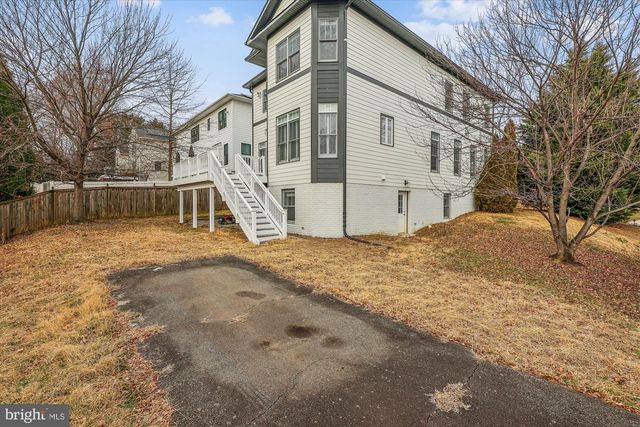 2500 12TH ST N, Arlington, VA 22201