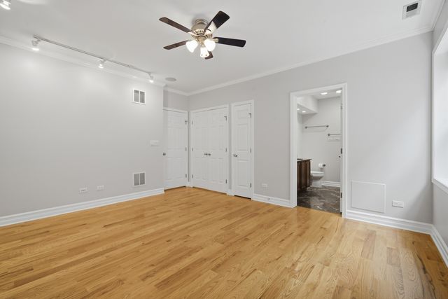 2449 W Foster Avenue 2E, Chicago, IL 60625
