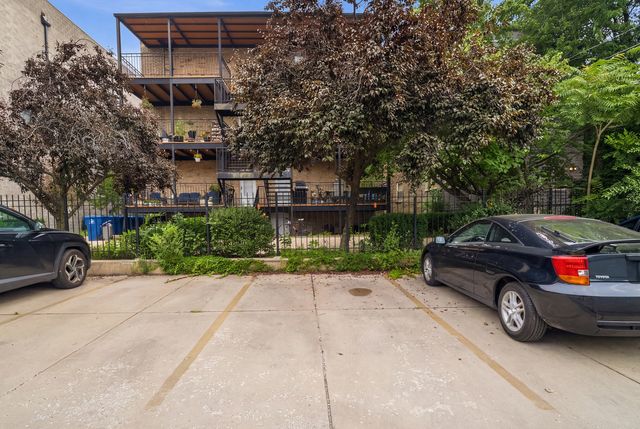 2449 W Foster Avenue 2E, Chicago, IL 60625