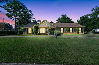 624 Highland Woods E Drive, Mobile, AL 36608
