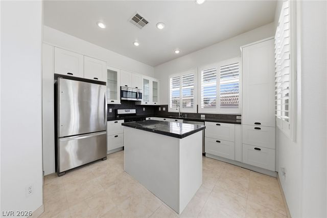 3376 Michelangelo Court, Las Vegas, NV 89129