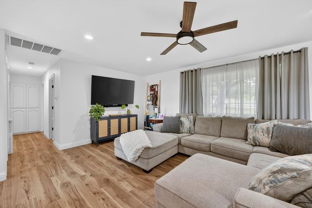 7531 Mountain Ave, Orangevale, CA 95662