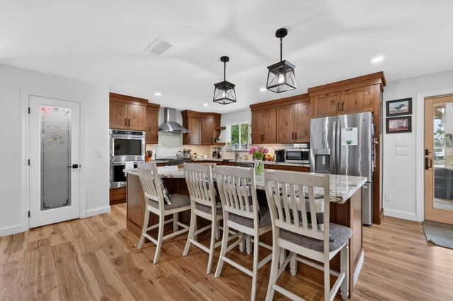 7531 Mountain Ave, Orangevale, CA 95662