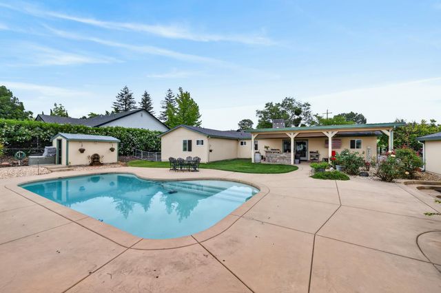 7531 Mountain Ave, Orangevale, CA 95662