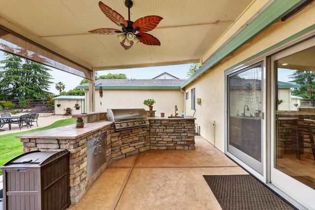7531 Mountain Ave, Orangevale, CA 95662