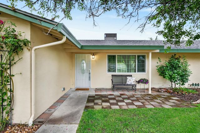 7531 Mountain Ave, Orangevale, CA 95662