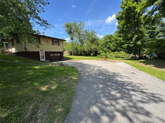 1 Corine Drive, Poughkeepsie, NY 12601