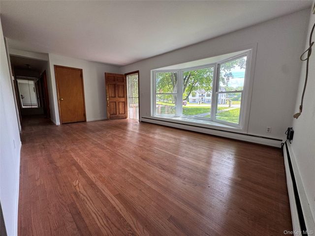 1 Corine Drive, Poughkeepsie, NY 12601