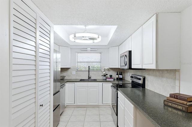 1469 56TH STREET W, Bradenton, FL 34209