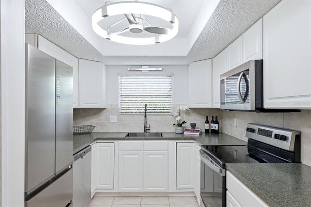 1469 56TH STREET W, Bradenton, FL 34209