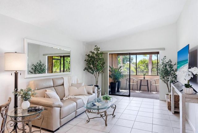 1469 56TH STREET W, Bradenton, FL 34209