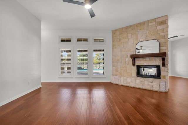 2200 Twin Creeks Court, Pilot Point, TX 76258