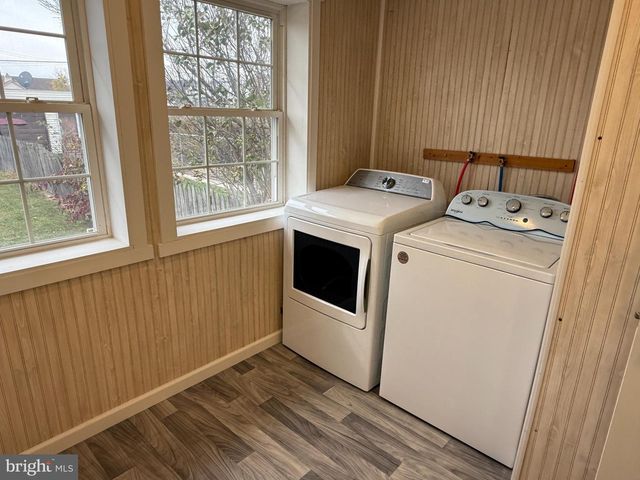 28 S 3RD ST, Hamburg, PA 19526