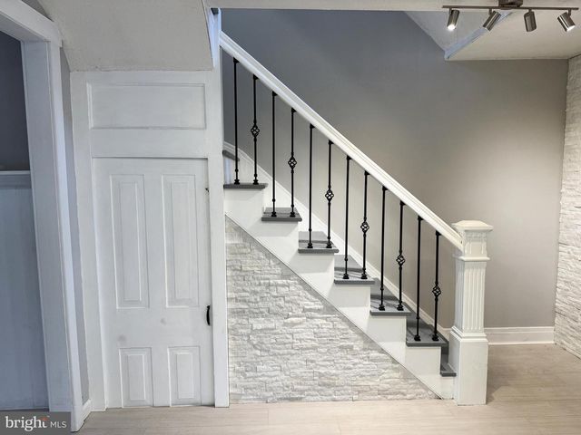 28 S 3RD ST, Hamburg, PA 19526