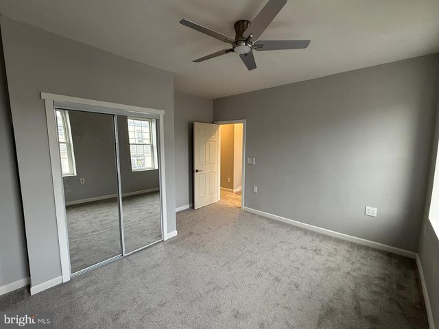 28 S 3RD ST, Hamburg, PA 19526