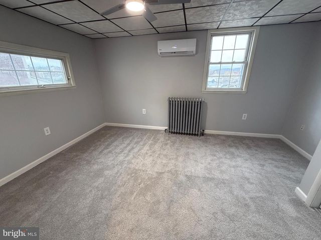 28 S 3RD ST, Hamburg, PA 19526