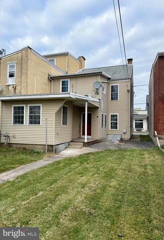 28 S 3RD ST, Hamburg, PA 19526