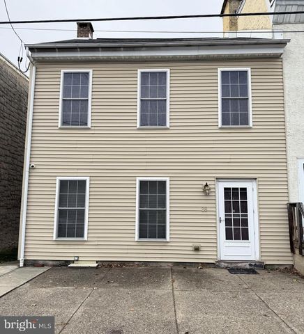 28 S 3RD ST, Hamburg, PA 19526