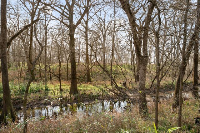 Tract 2 Cr 117, Hungerford, TX 77448