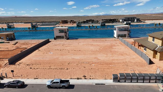4056 S WAKE ST, Hurricane, UT 84737