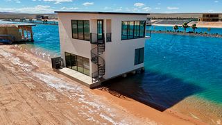4056 S WAKE ST, Hurricane, UT 84737