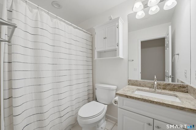 2435 Bedford Street 21C, Stamford, CT 06905