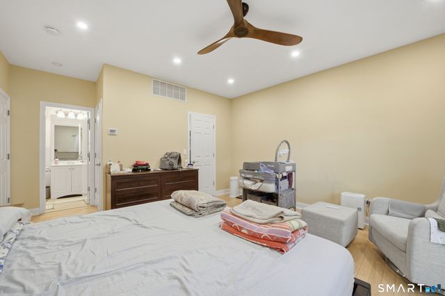 2435 Bedford Street 21C, Stamford, CT 06905